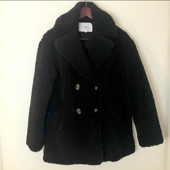 Lou & Grey Oversized Double Breasted Teddy Coat in Black Sherpa - Picture 2 of 5